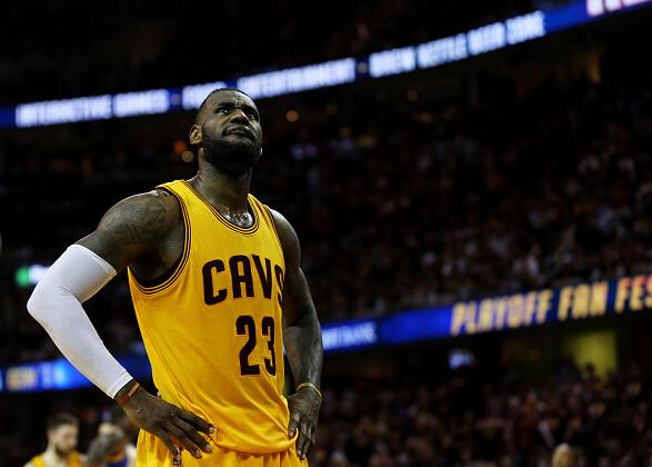 金州勇士发布备战花絮，清晨战术微调，欧冠任务艰巨，纪律约束更严格(练兵备战个人讨论发言)